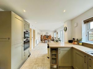 Photo 16- click for photo gallery